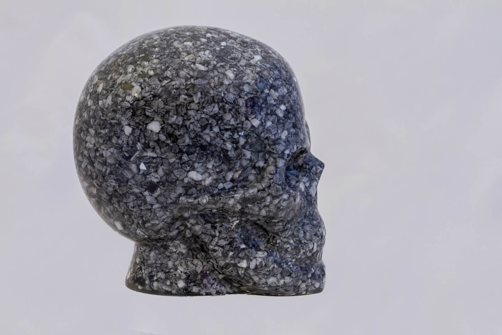 statuetka-magnezitovyj-cherep-2-7