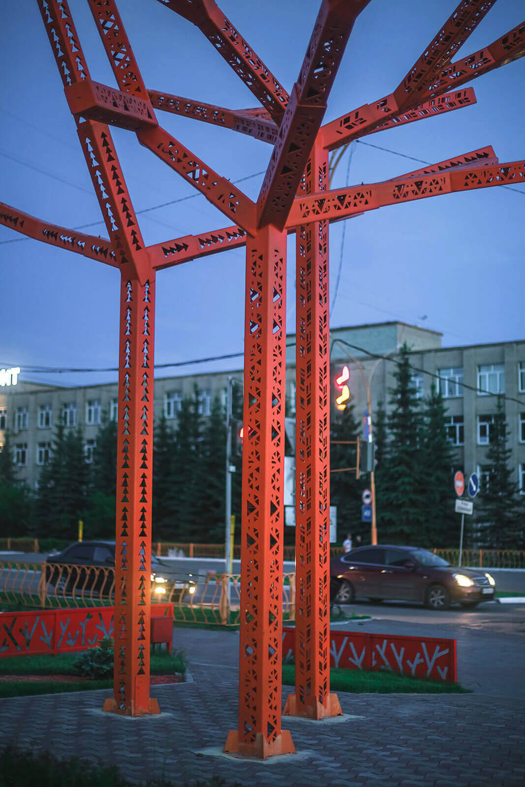 pamyatnik-derev-ya-schast-ya-5