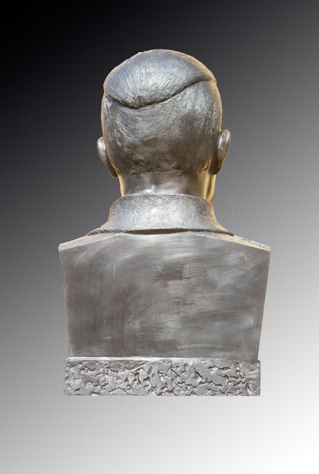 pamyatnik-safonovu-anatoliyu-georgievichu-5